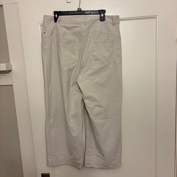 Lululemon city sleek 5 pocket wide leg pant - Picture 3 of 7